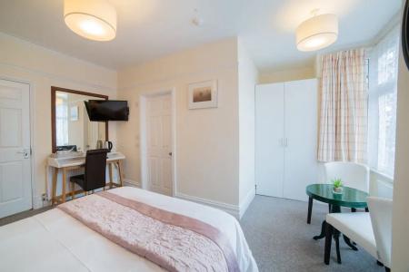 Lonsdale Guest House - 38