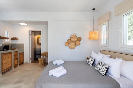 Drios Luxury Studios - 17
