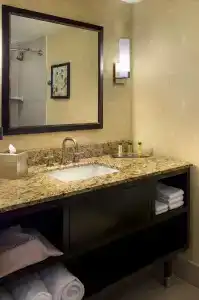 Doubletree by Hilton Los Angeles Downtown - 61
