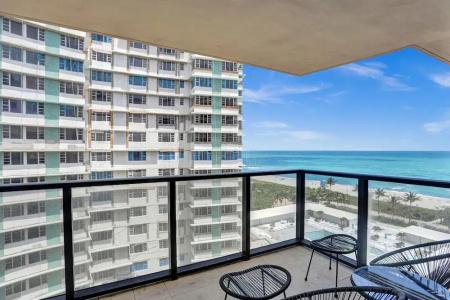 The Alexander All Suites - 657