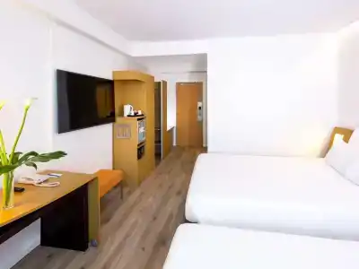 Novotel Campo De Las Naciones - 47
