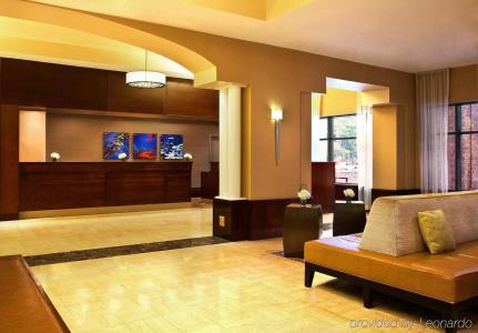 Sheraton Suites Old Town - 30
