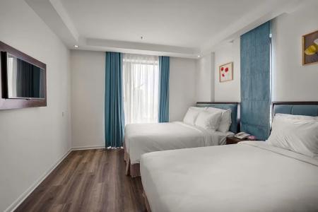 Adaline and Suite - 39