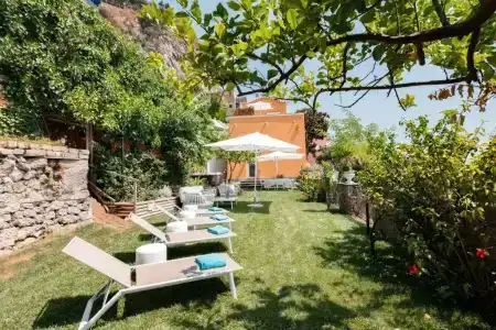 Eden Roc Suites - 523