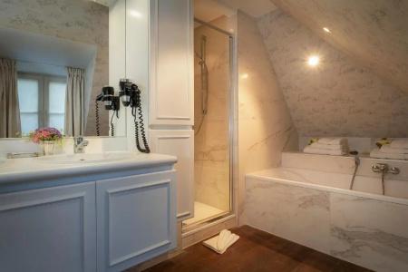 Canalside House - Luxury - 13