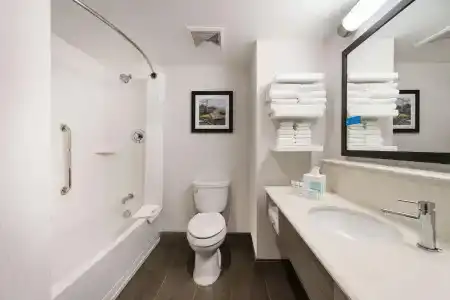 Hampton Inn & Suites Miami Wynwood Design District, Fl - 40