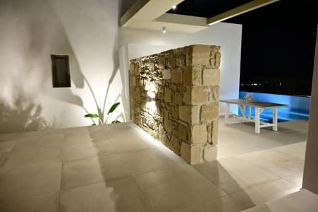 Kavos & Suites - 85