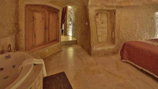 Golden Cave Suites - 173