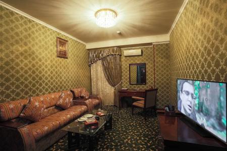 Zargaron Plaza - 91