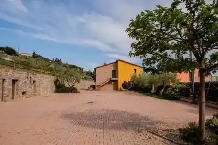 Leonardo Resort - 0