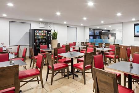 Holiday Inn Express Brooklyn, An Ihg - 17
