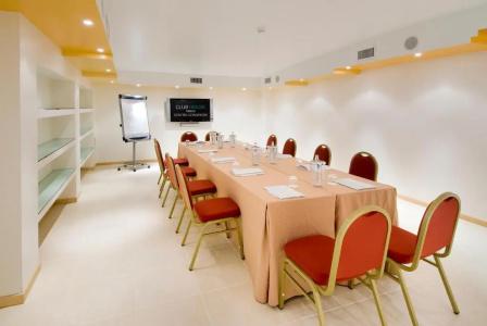 Club House - 19