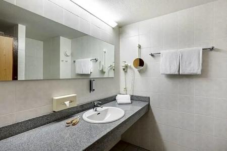 Select Elisenhof Mönchengladbach - 52