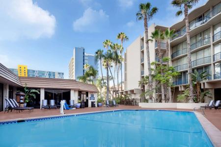 Wyndham San Diego Bayside - 9