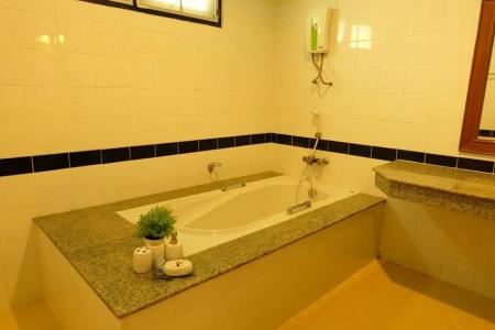 Lanta Manda Resort Sha Plus - 8