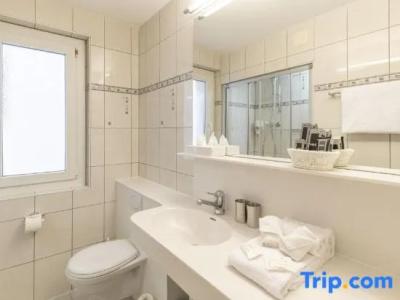 Grichting & Serviced - 58