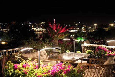 Garden Terrace 1 - 16
