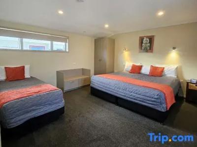Scenicland Motels - 86