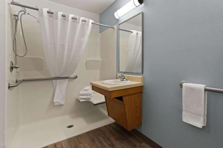 WoodSpring Suites Fort Gordon - 31