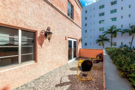 Secret Garden Miami Beach - 156