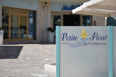Petite Fleur - 24