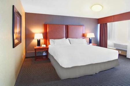 Holiday Inn Express and Suites, an IHG - 114