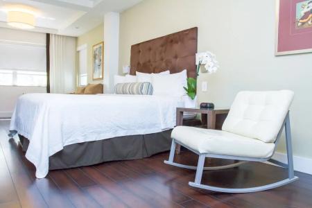 Dorchester & Suites - 31