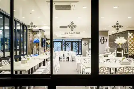 Lux Boutique - 22