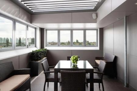 Rydges Latimer - 142
