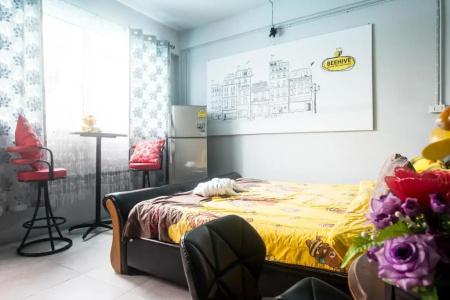 Beehive Phuket Old Town Hostel - 36
