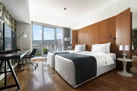 Holiday Inn Тбилиси - 44