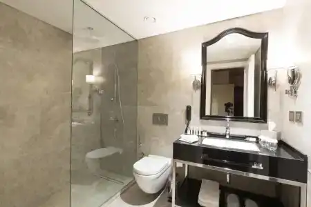 DoubleTree By Hilton Izmir Airport - 56