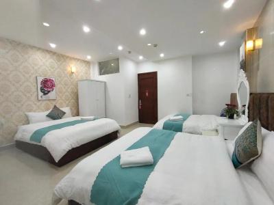 Ngan Pho Studio & - 44