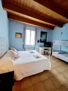 Insolent Inn - 17