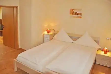 & Restaurant zur Loreley - 12