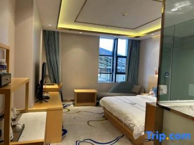 Microtel by Wyndham Lijiang - 66