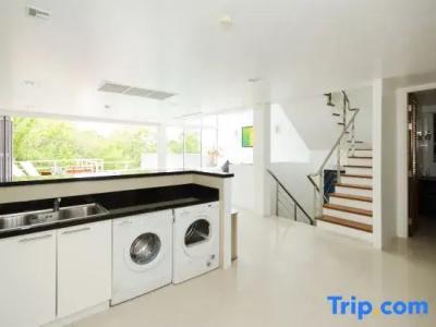Jirana Patong - 171