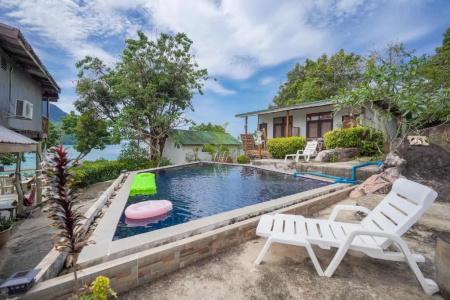Phi Phi Cozy Seafront Resort - 12