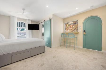 Miami Shore Apartments & - 4