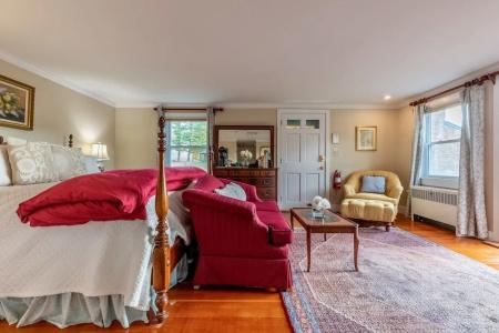 Wilburton Inn - 73