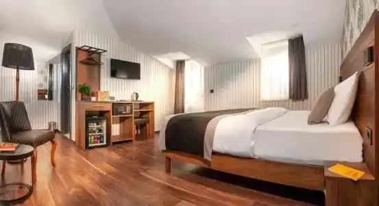 Bossuite Business - 1