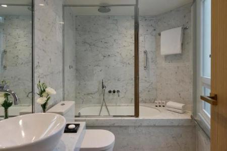 Le Belgrand Paris Champs Elysees, Tapestry By Hilton - 21