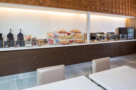 Wingate by Wyndham Miami Airport - 11