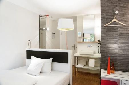 V-Hotel - 55