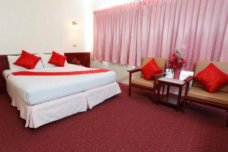 Chumphon Palace - 39