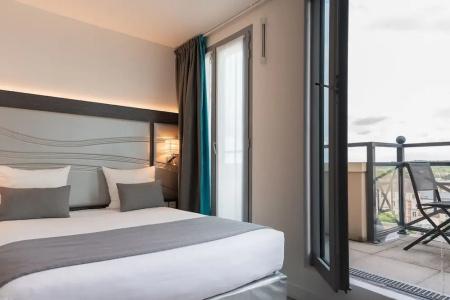 Hôtel Versailles Chantiers - 90