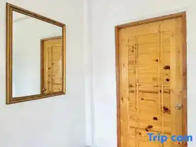 Yak Guesthouse - 135