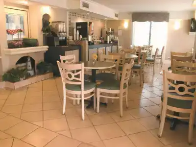 La Quinta Inn by Wyndham Austin South / I-35 - 9