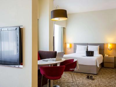 Novotel Suites Dubai Mall of the Emirates - 18