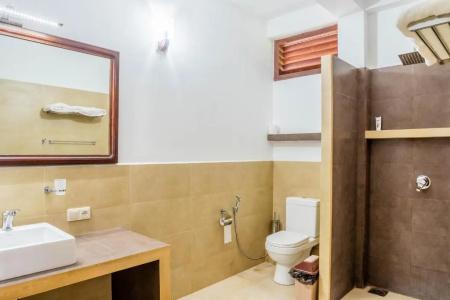 Green Parrot Beach Resort - 24